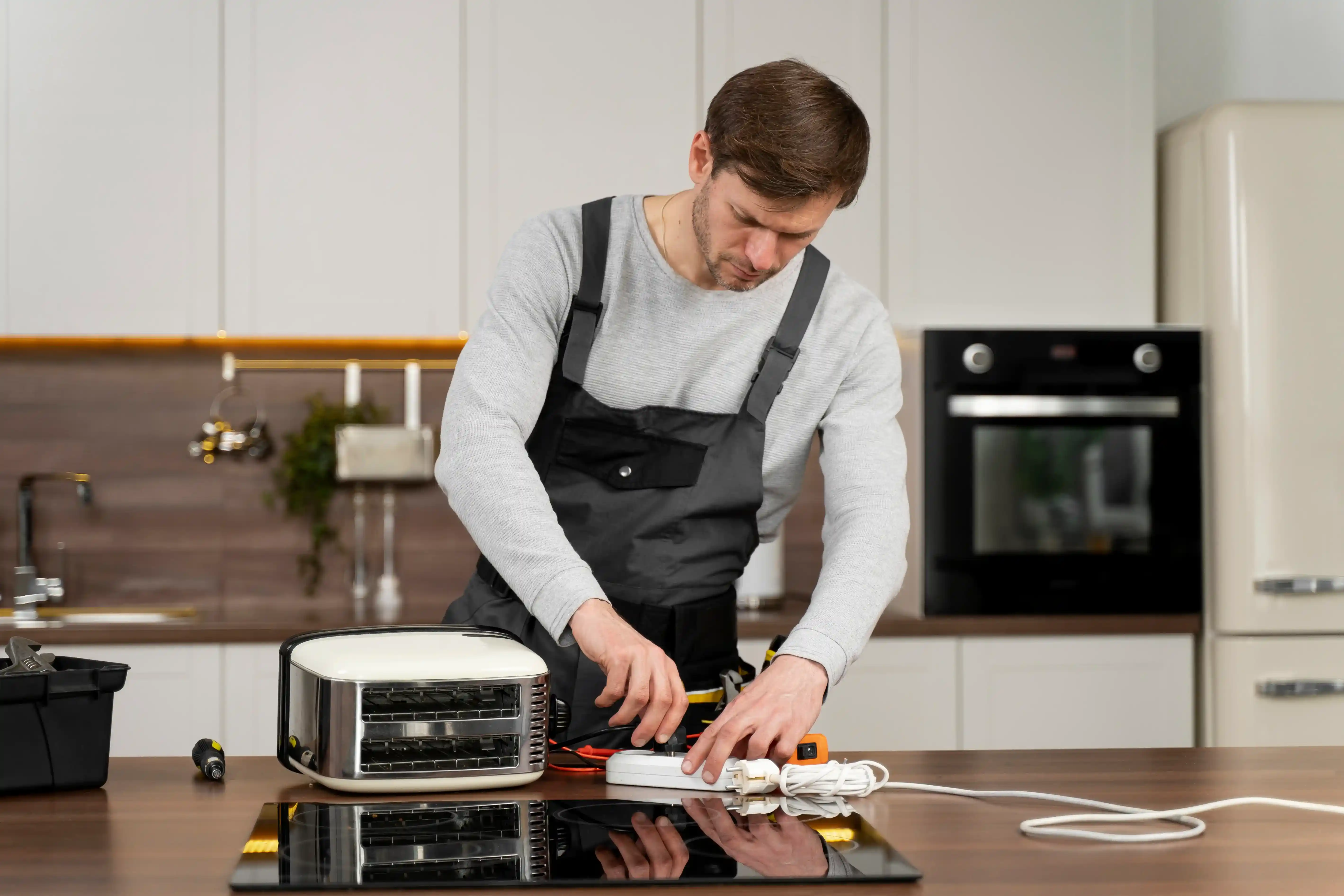 Mian Aftab offering Appliance Repair Services